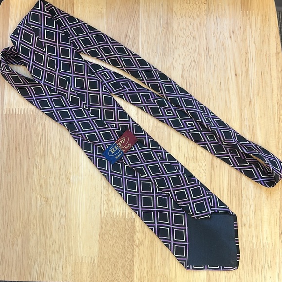 REPP Ltd Silk Geometric Design Necktie Made in Italy - Picture 1 of 6
